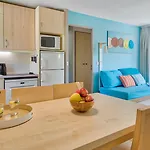 Pierre & Les Parcs De מלון דירות 3*