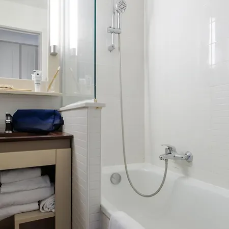 Hotel apartamentowy Pierre & Les Parcs De 3*