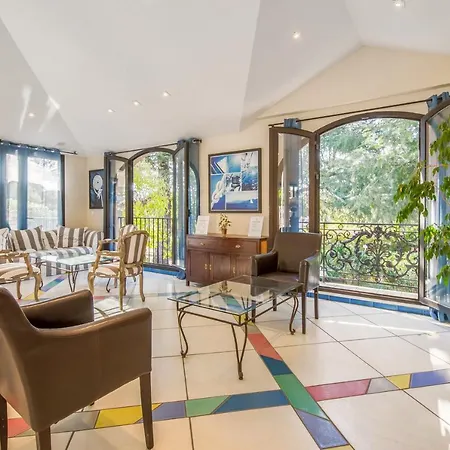 Pierre & Les Parcs De Apart Otel Grimaud