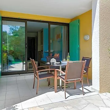Pierre & Les Parcs De Aparthotel