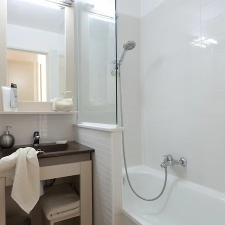 Pierre & Les Parcs De Apart Otel Grimaud