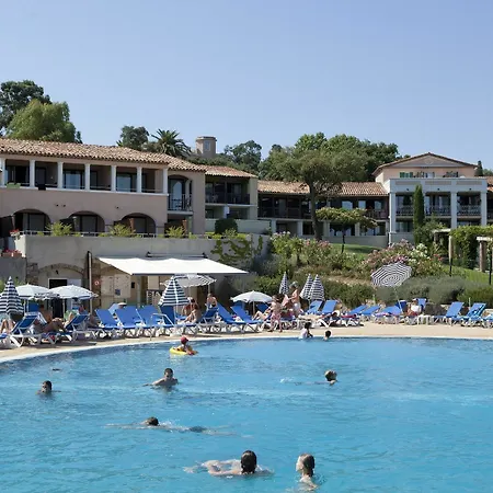 Pierre & Les Parcs De Grimaud