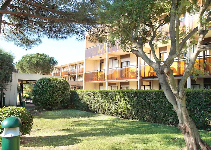 Pierre & Les Parcs De 3*